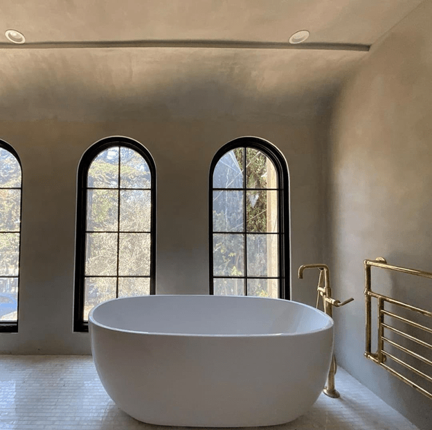 bathroom with venetian plaster walls