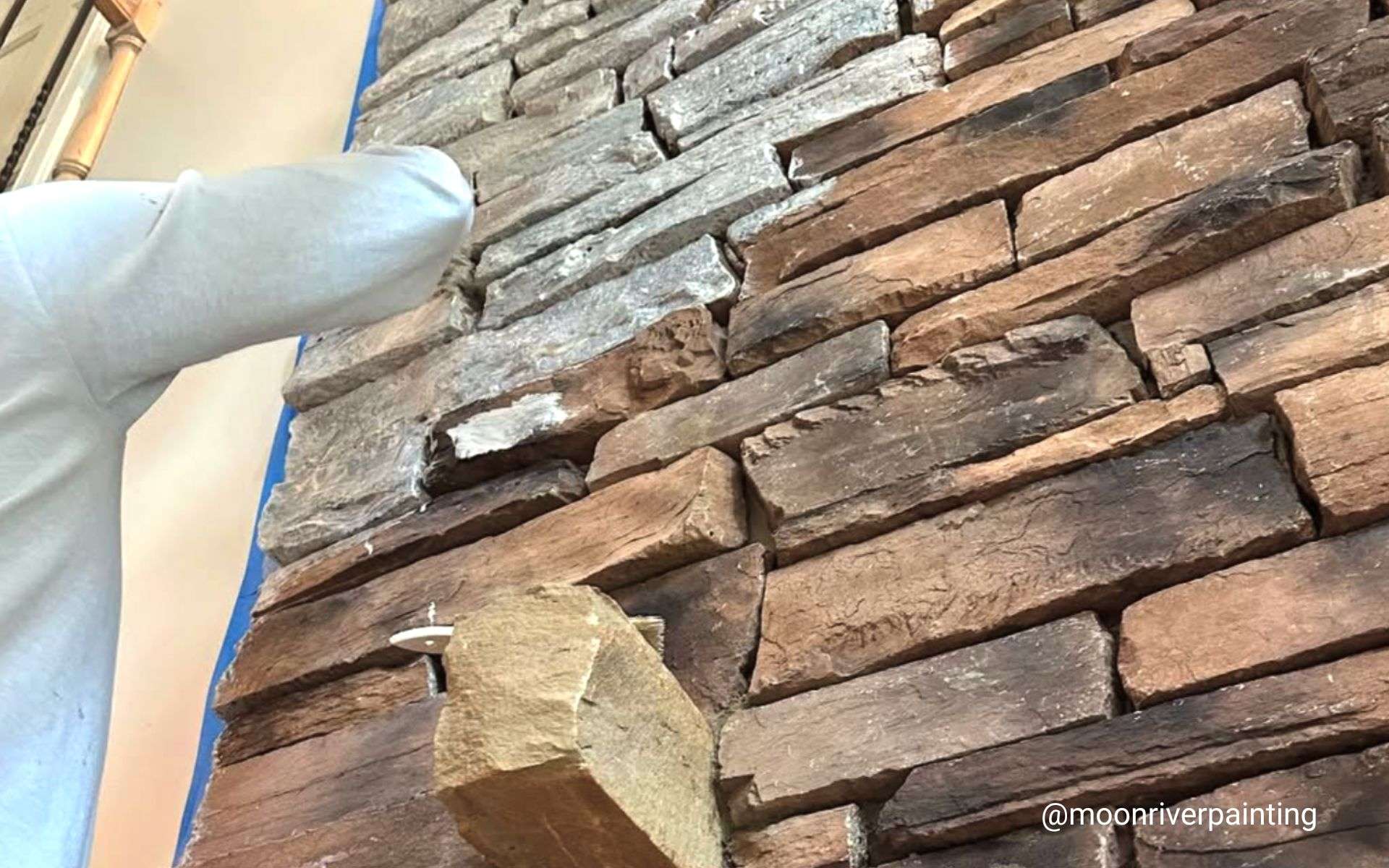 Lime wash for painting stone
