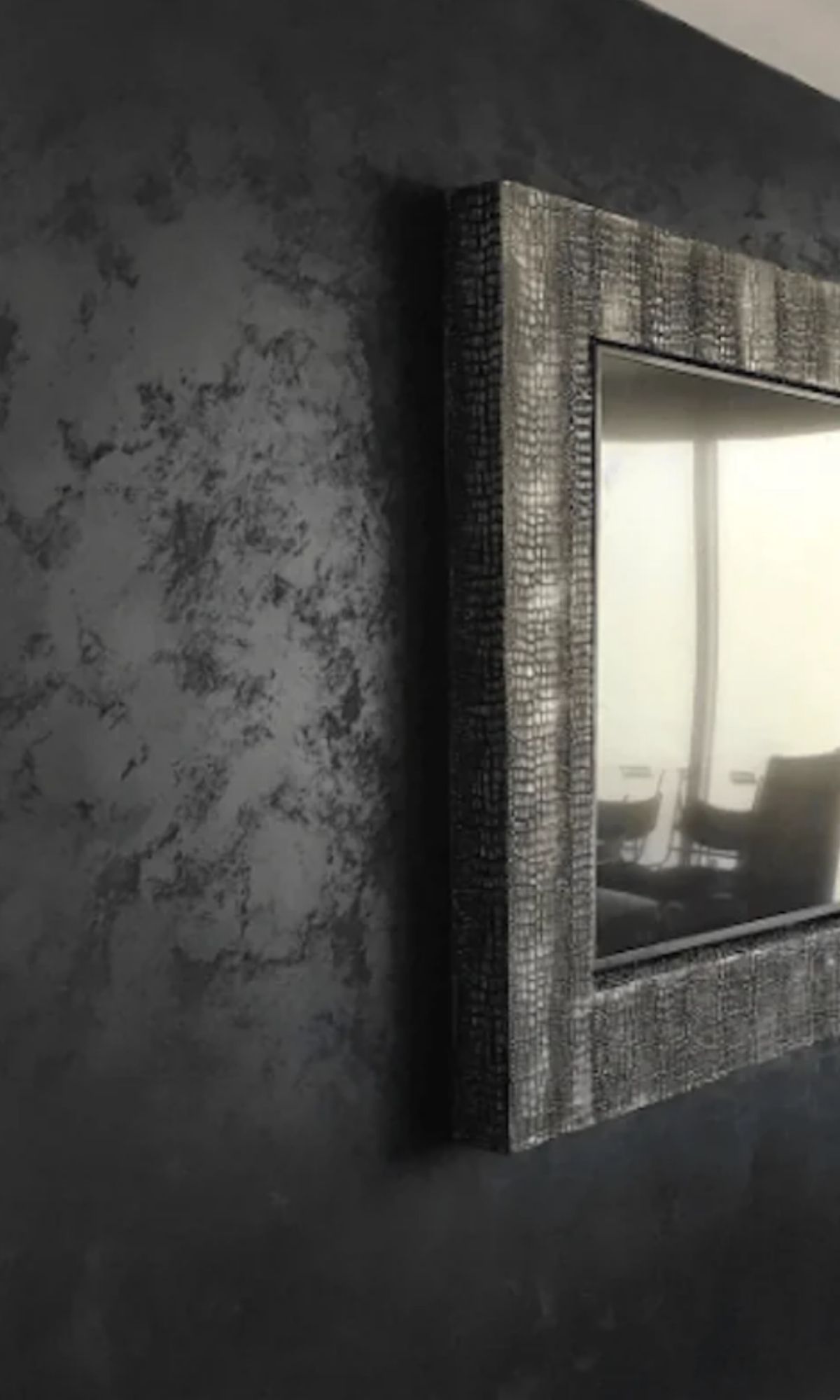 Sapphire Metallic Sahara Effect black textured wall
